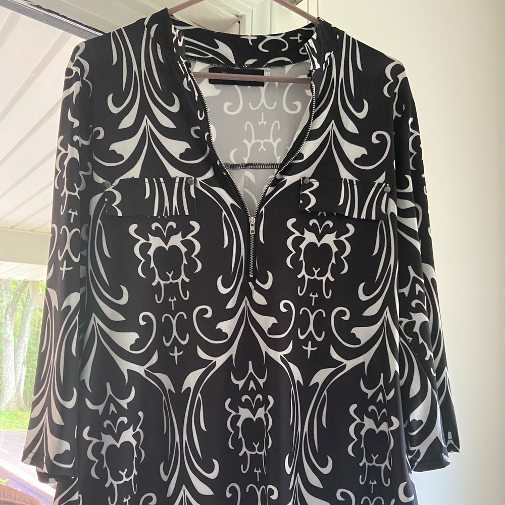 Black and white top